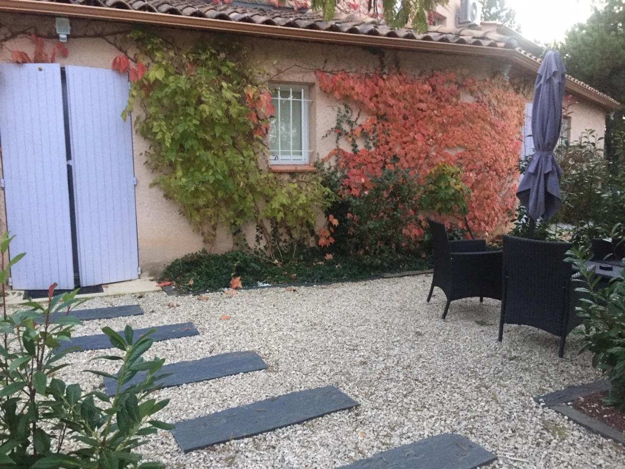 Bed and Breakfast Le Jardin De Celina Valensole Zewnętrze zdjęcie